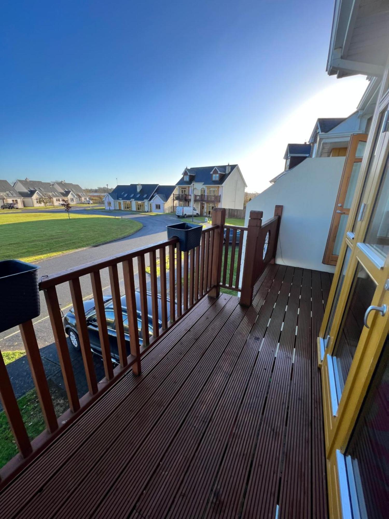 Shannonside - Stylish 5 Bed Marina Home & 40Ft Mooring Termonbarry Екстериор снимка