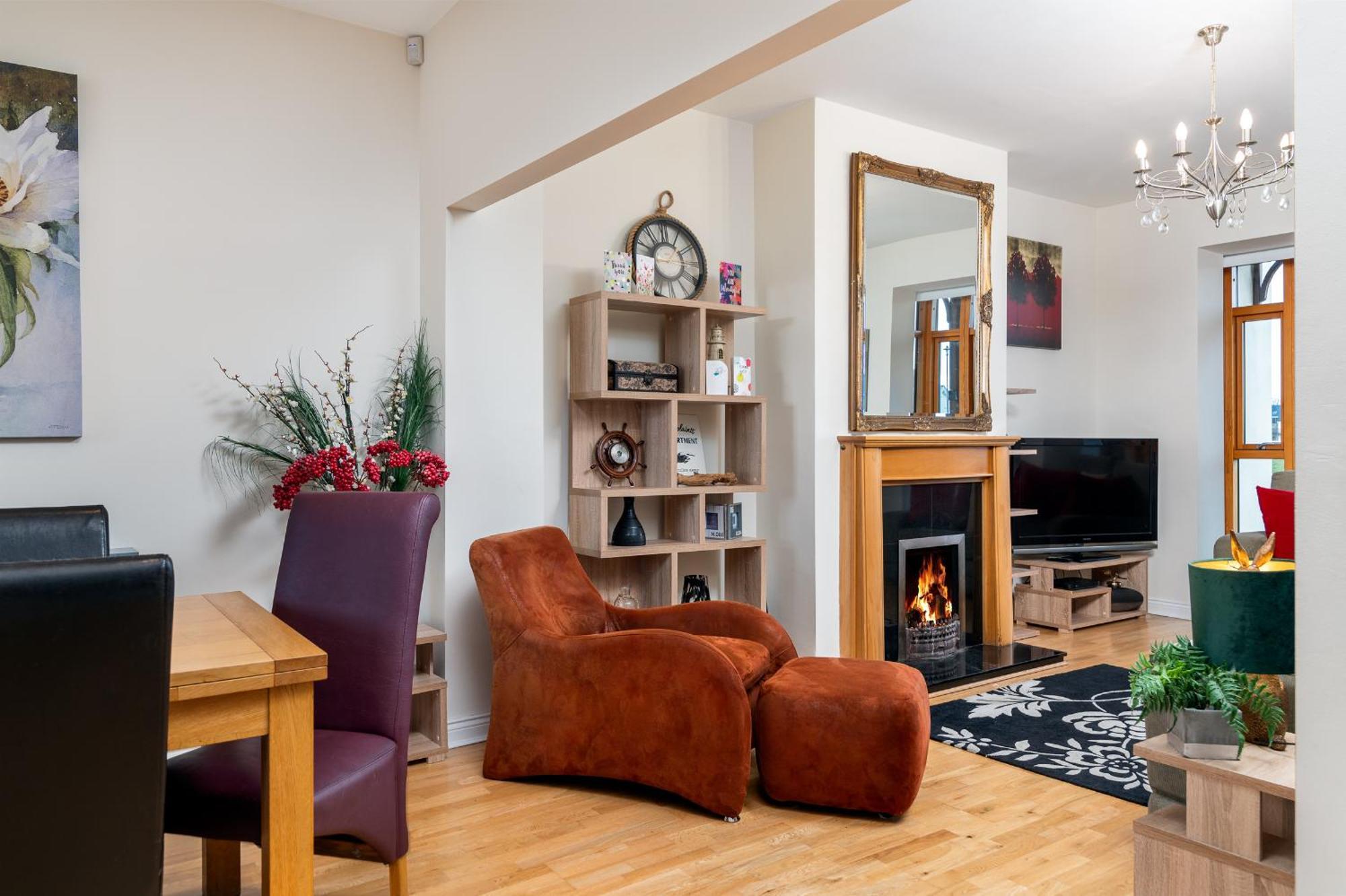 Shannonside - Stylish 5 Bed Marina Home & 40Ft Mooring Termonbarry Екстериор снимка